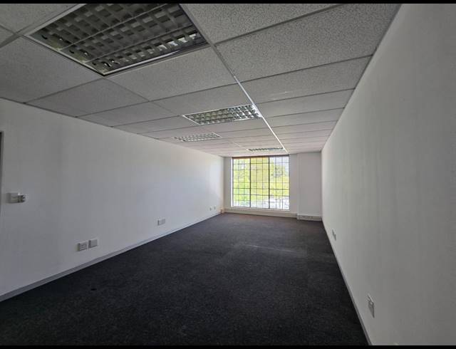 308M² OFFICE TO LET IN TYGER VALLEY
